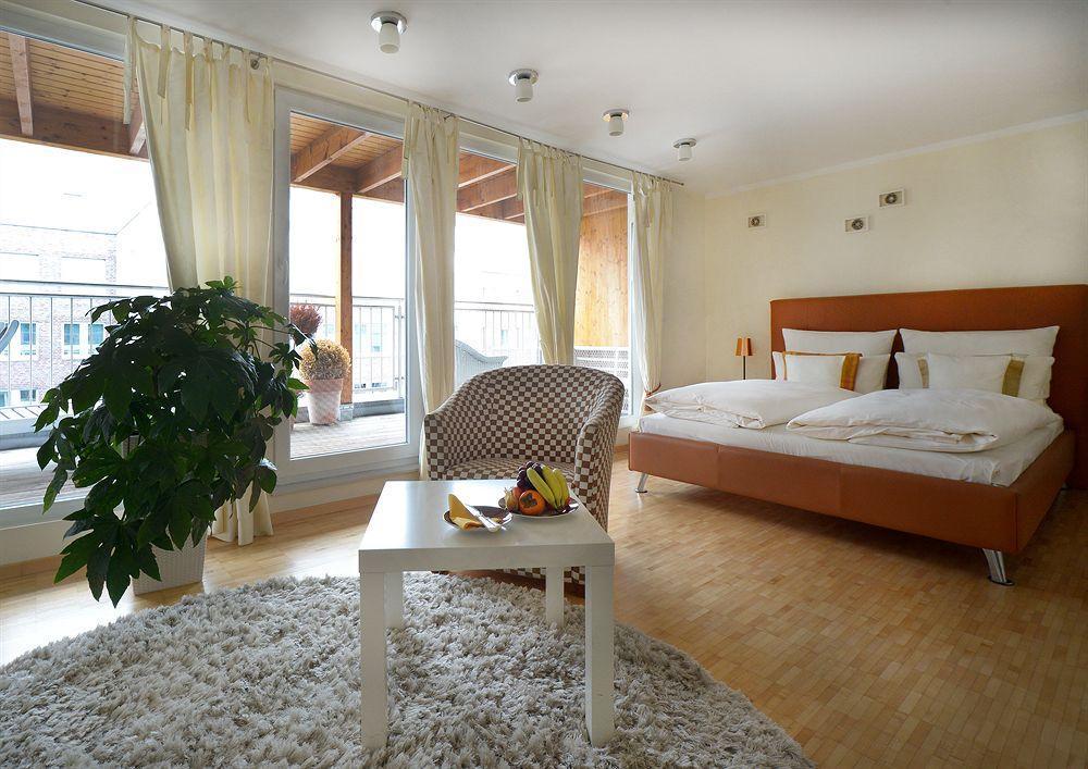My Place Hotel Гамбург Экстерьер фото
